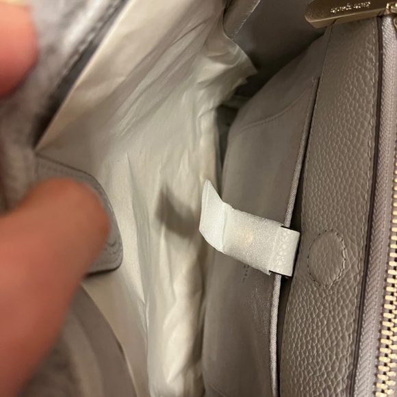 NWT Kate Spade Gray Leather & Faux Fur Crossbody Bag - Picture 10 of 12